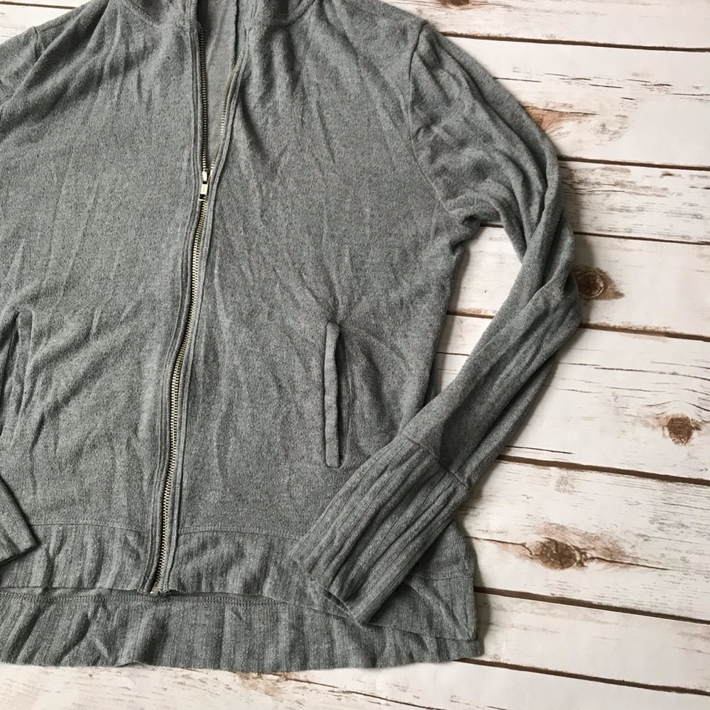 💚STEM Ribbed Trim Hoodie - Picture 4 of 7